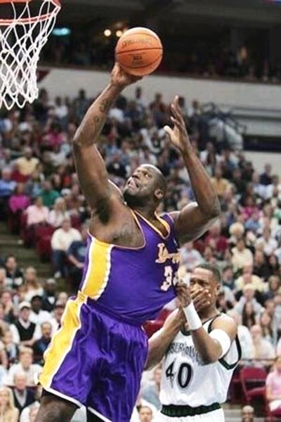 NBA-东契奇补时争议三分绝杀勇士，终结对手七连胜登顶西部引热议